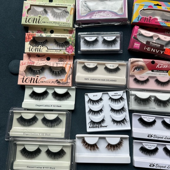 False eyelashes.  Sold together! Lash lot - Picture 3 of 4